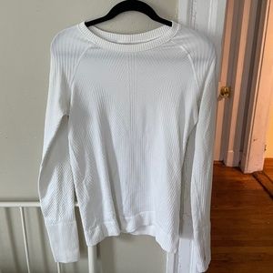 White lululemon active shirt